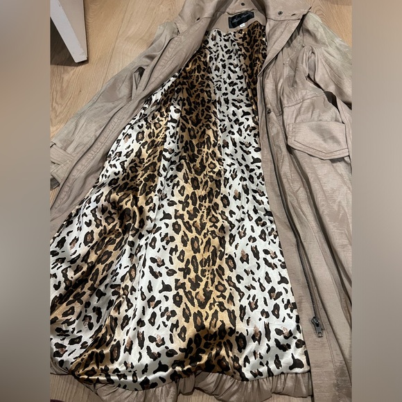 NWOT Bella Fare Belted Bubble Trench Coat - Picture 6 of 11